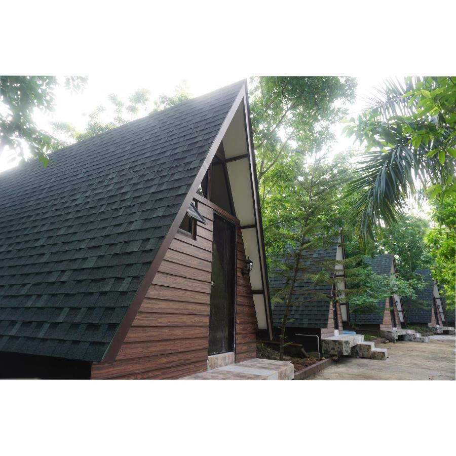 Floating Sanctuary Resort Powered By Cocotel Bulacan Exterior photo